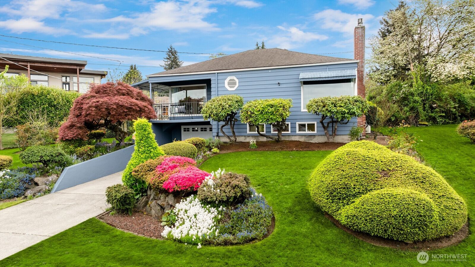 Property Photo:  10945  Forest Avenue S  WA 98178 