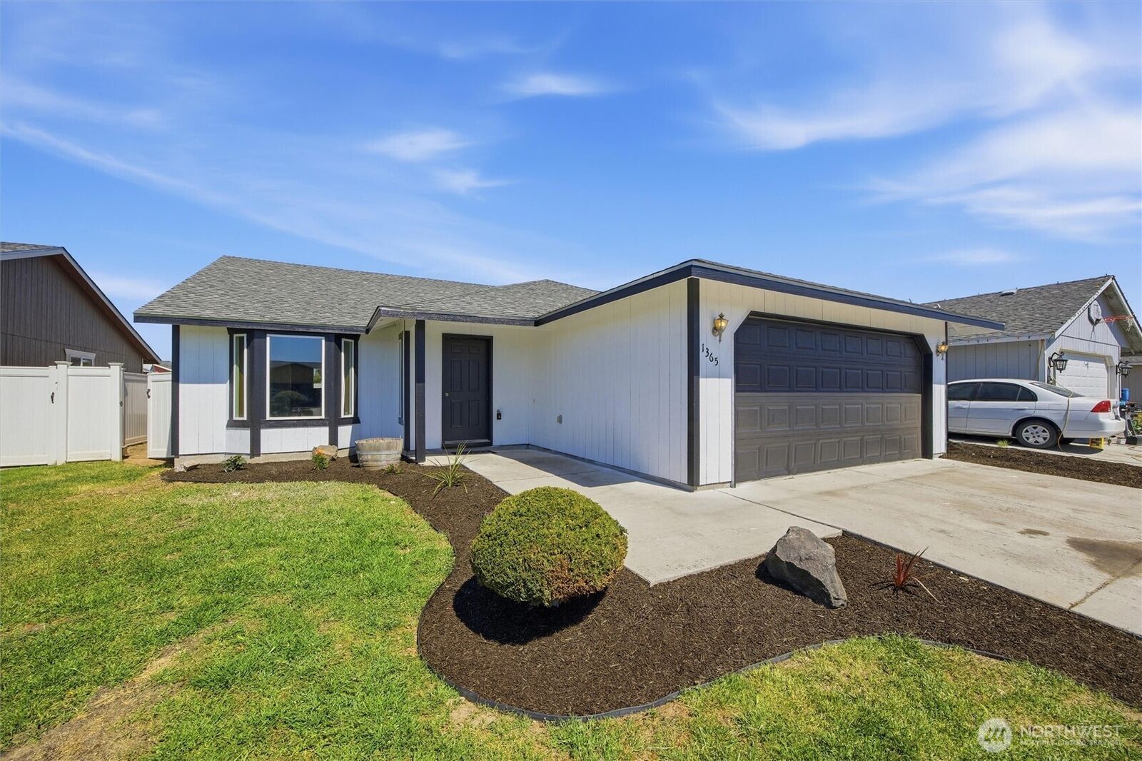Property Photo:  1365 E Gemstone Street E  WA 99344 