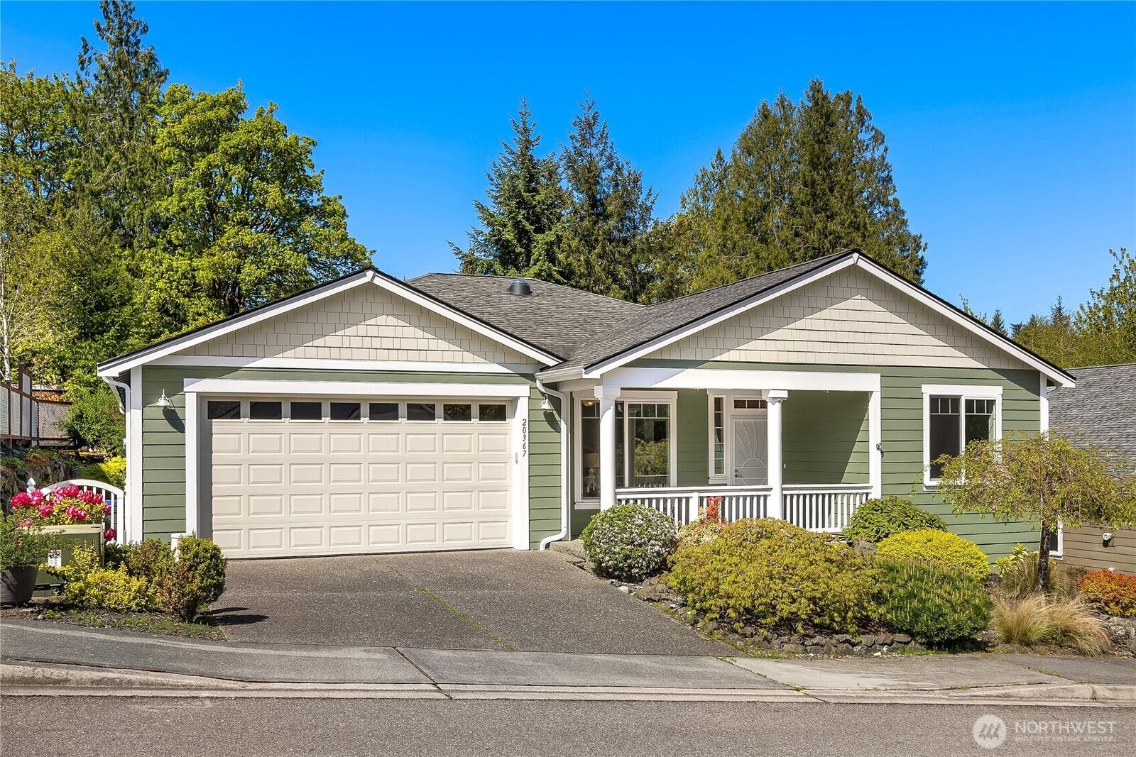Property Photo:  20367  Fortune Place NE  WA 98370 