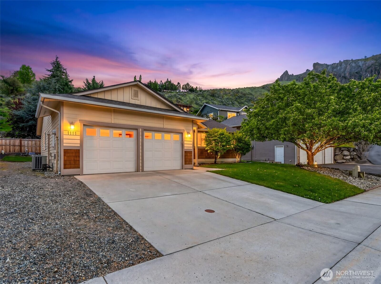 Property Photo:  1111  Splett Street  WA 98801 