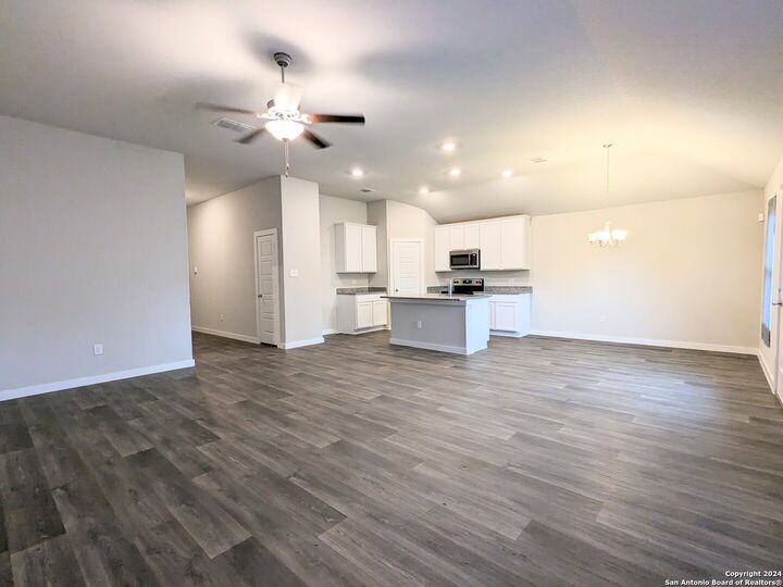 Property Photo:  5543 Coral Vly  TX 78242 