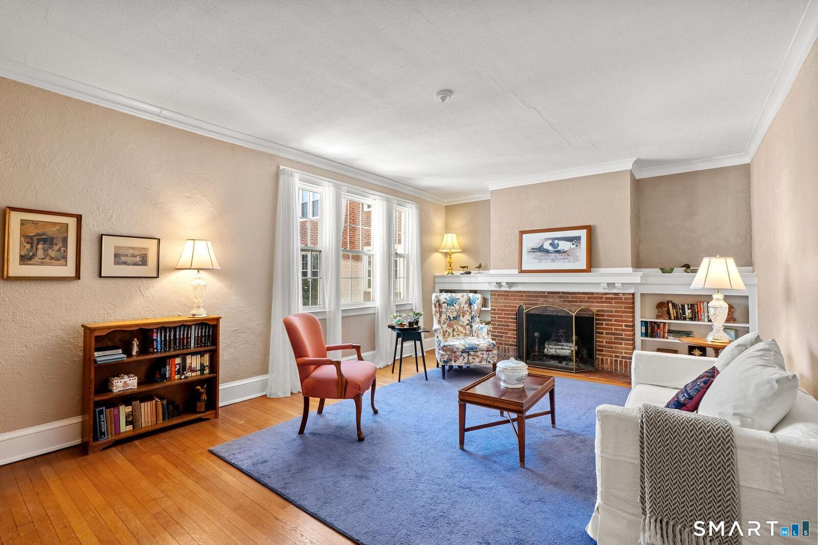 Property Photo:  21 Robin Road A2  CT 06119 