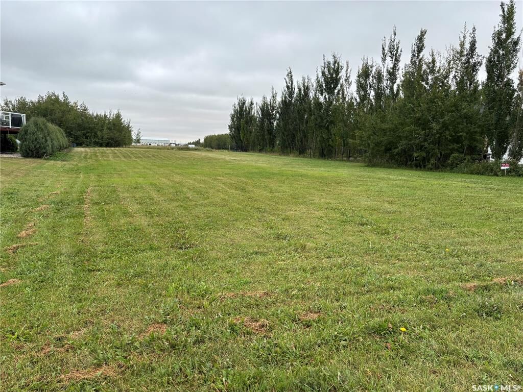 Property Photo:  76 14th Street  SK S0K 2A0 