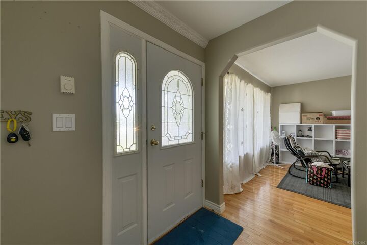 Property Photo: 5000 Beaver Harbour Rd BC V0N 2P0