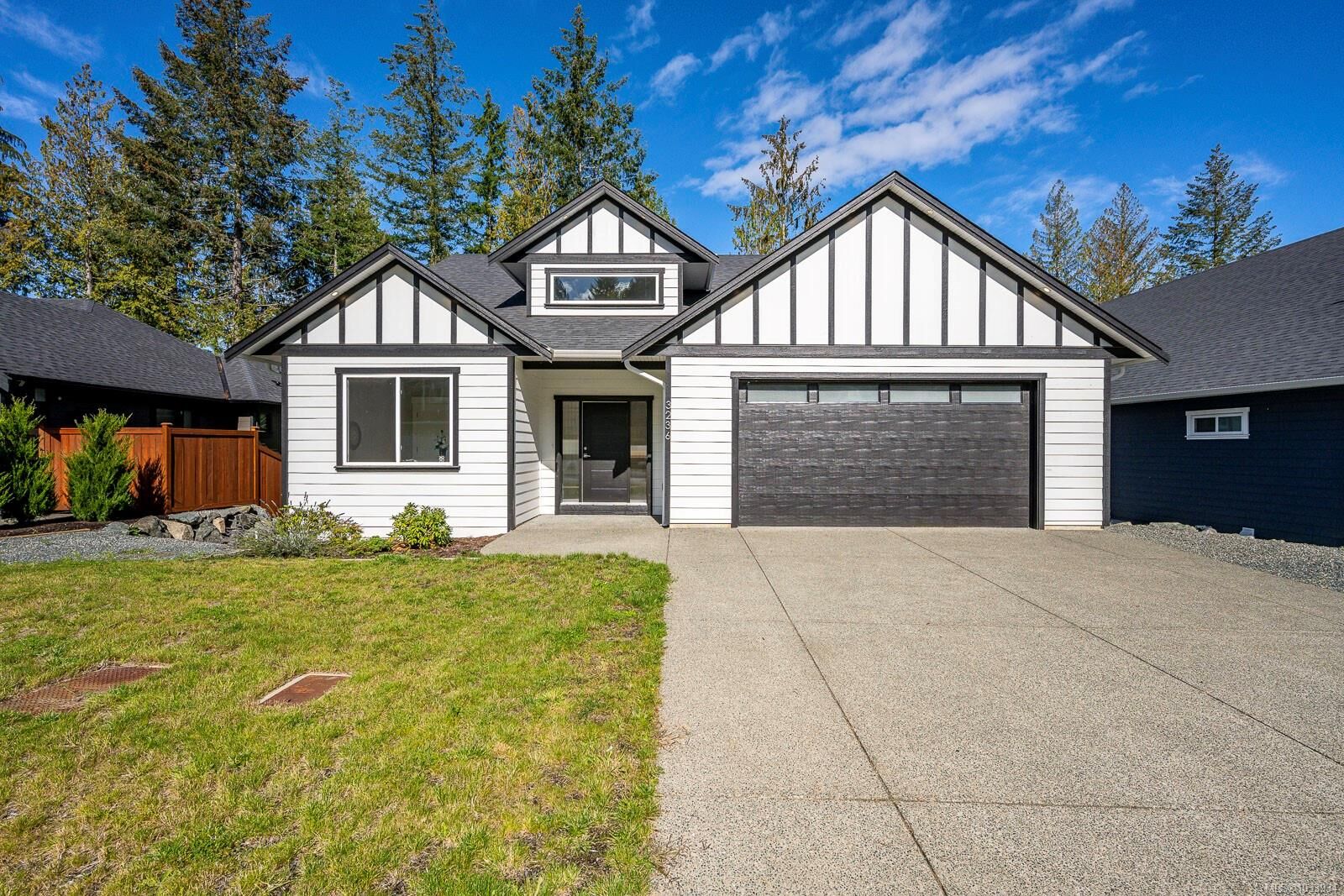 Property Photo: 3236 Klanawa Cres BC V9N 0H4