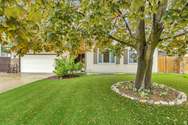 Property Photo:  1656 E Paulista Way  UT 84093 