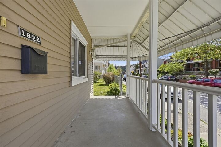 Property Photo:  1826 Jancey St  PA 15206 