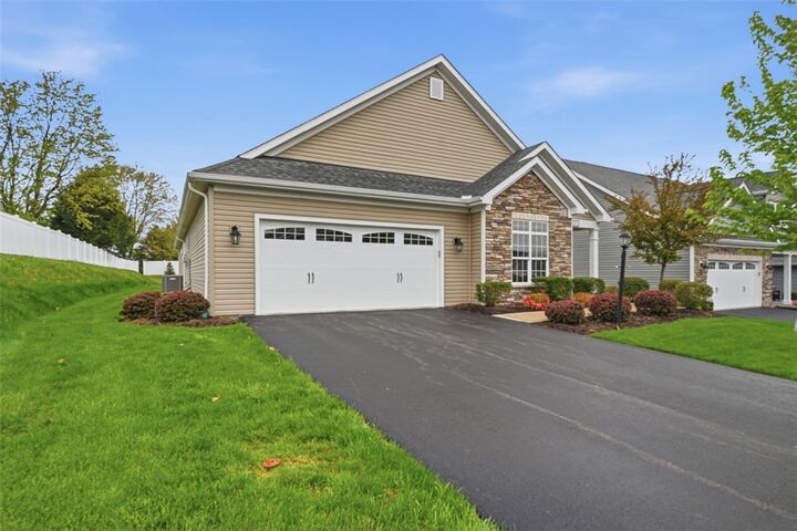 Property Photo:  401 Northview Dr  PA 16037 