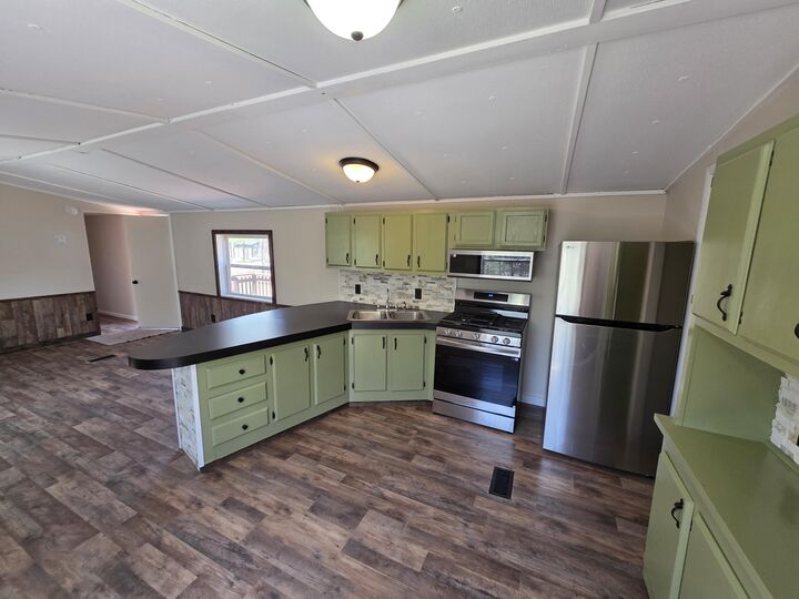 Property Photo:  6091 Kellogg Drive  MI 49735 