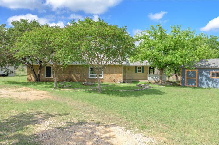 Property Photo:  2171 Briggs Road  TX 76549 