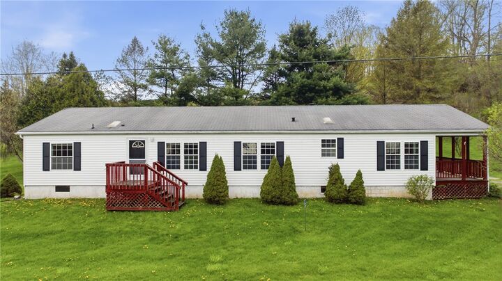 Property Photo:  823 Glover Road  NY 14433 