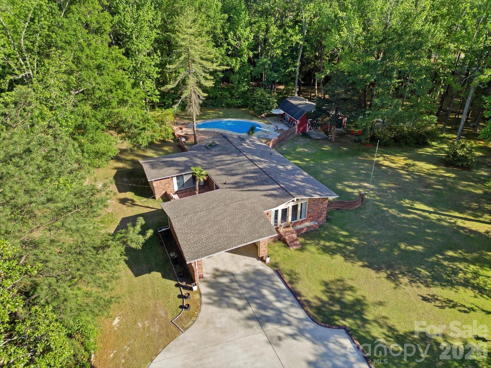 Property Photo:  2904 Lyndell Way  SC 29720 