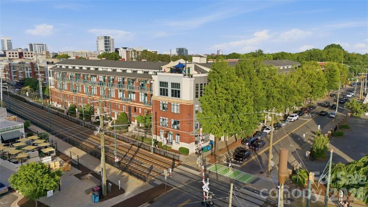 Property Photo:  115 E Park Avenue 109  NC 28203 