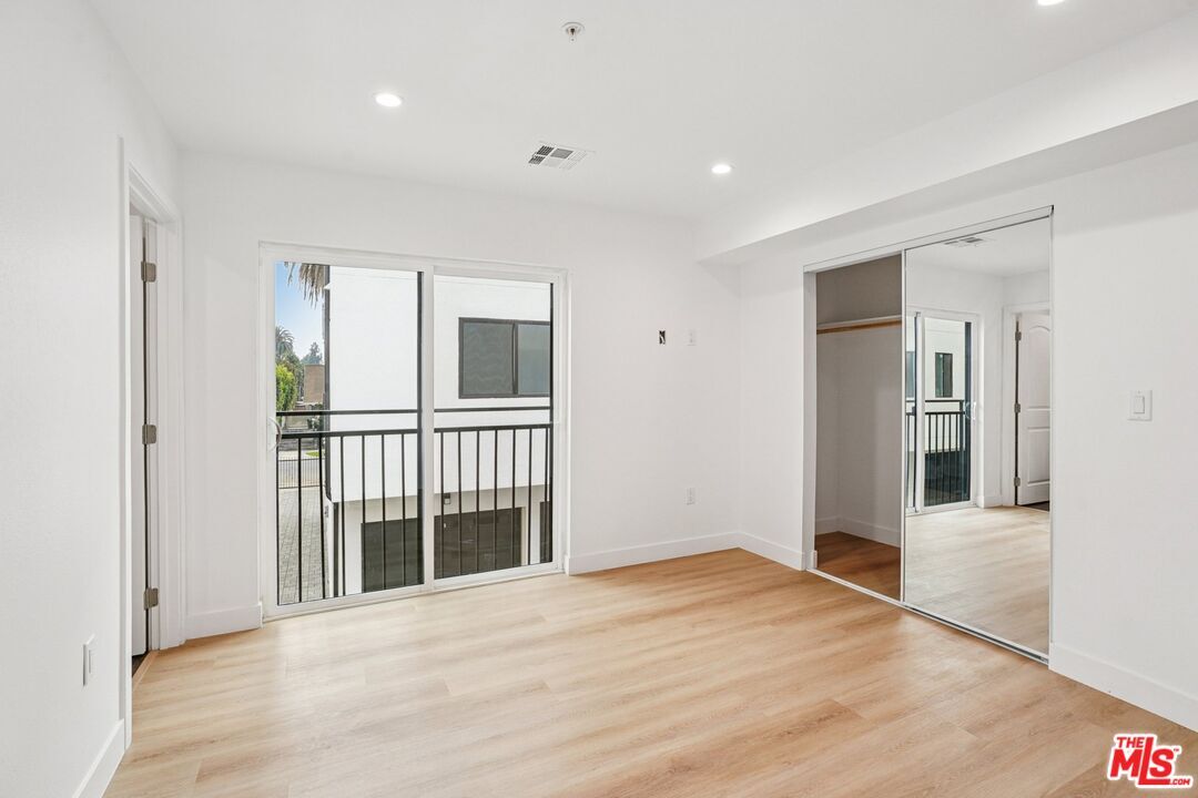 Property Photo: 312 N Coronado St CA 90026