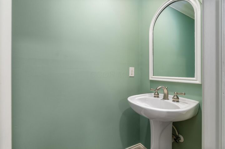 Property Photo:  697 Overbrook Drive  OH 43214 