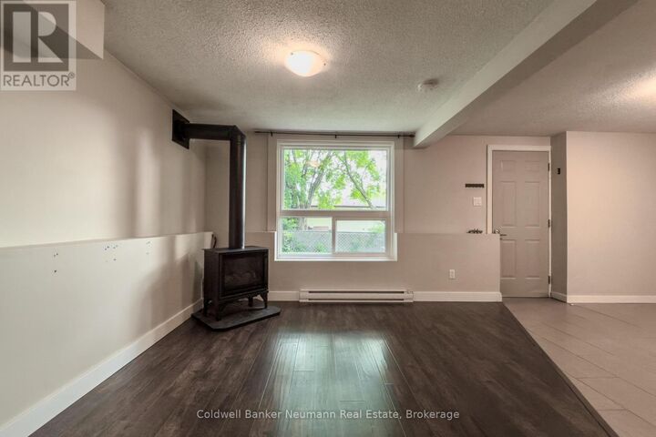 Photo de la propriété:  723 Scottsdale Drive Lower  ON N1G 3P3 