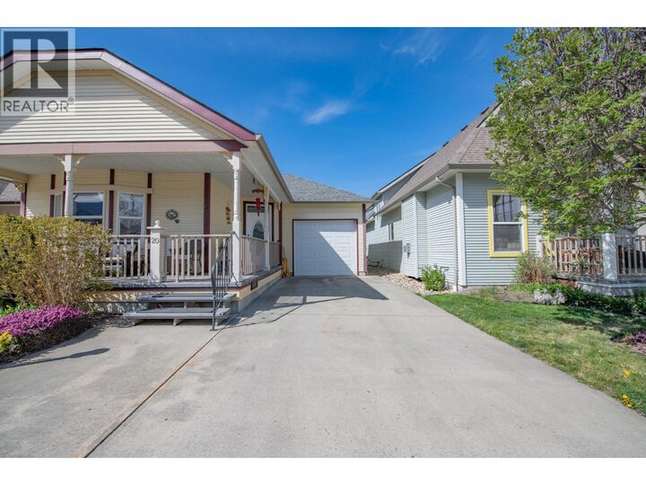 Property Photo:  2339 Patterson Avenue 20  BC V0E 1B1 