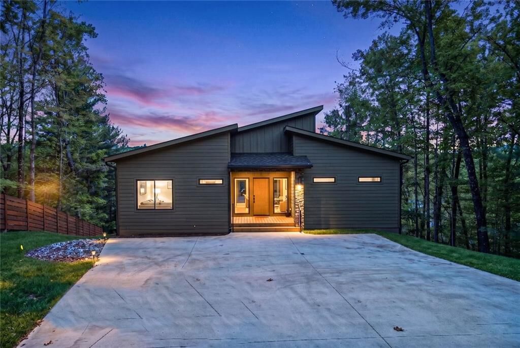 Property Photo:  11 Falcon Drive  GA 30512 