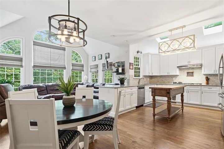 Property Photo:  211 Cabin Creek Court  GA 30189 