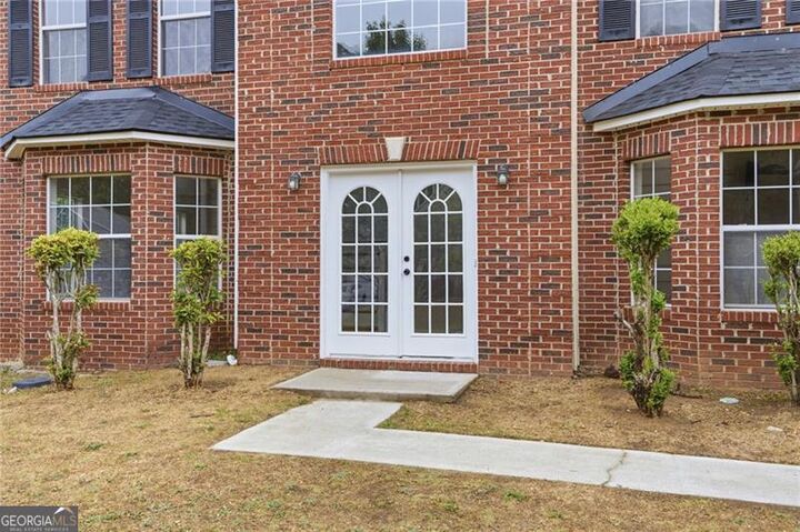 Property Photo:  1592 Rogers Crossing Drive  GA 30058 
