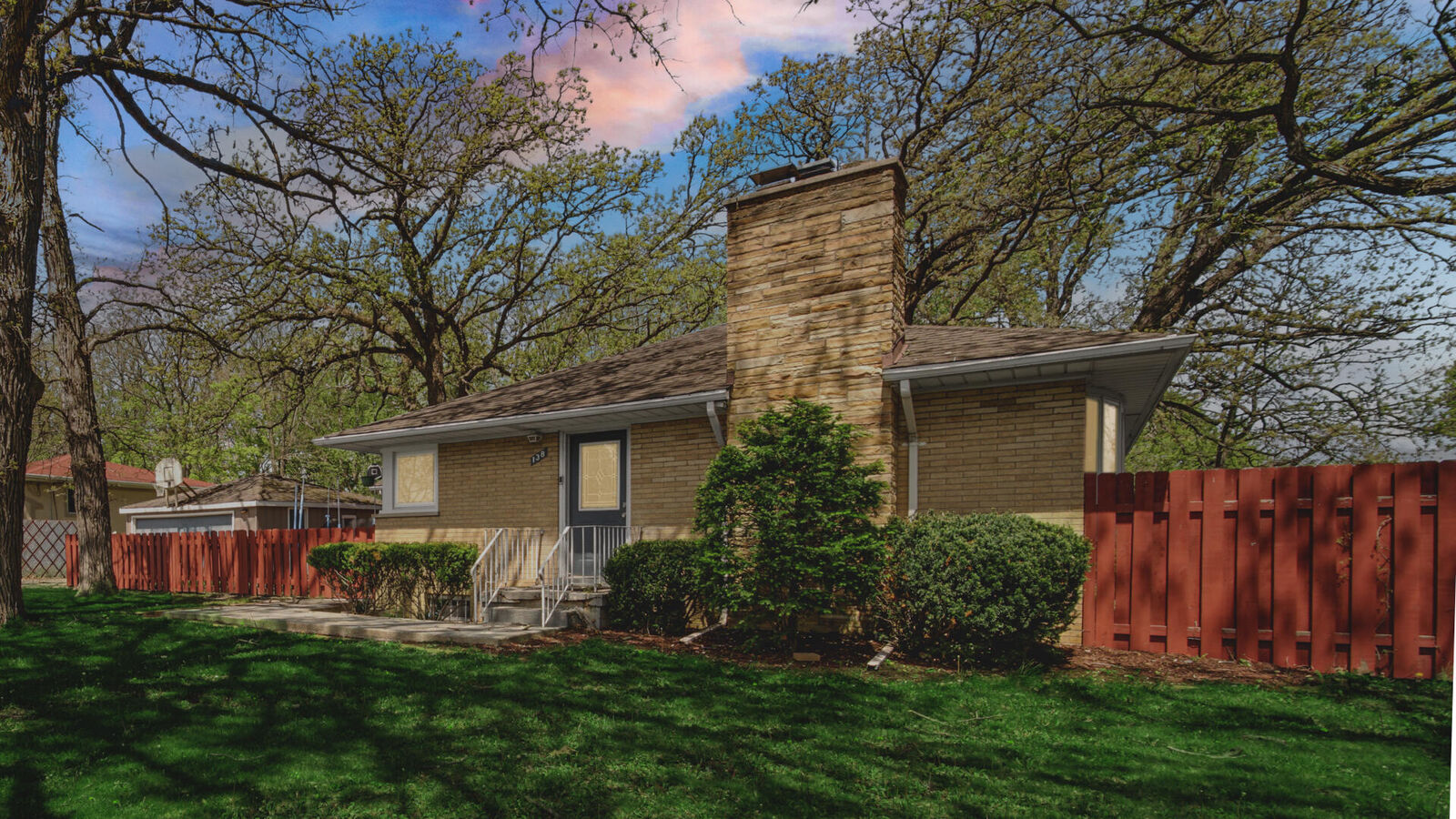 Property Photo:  138 N Road  IN 46375 