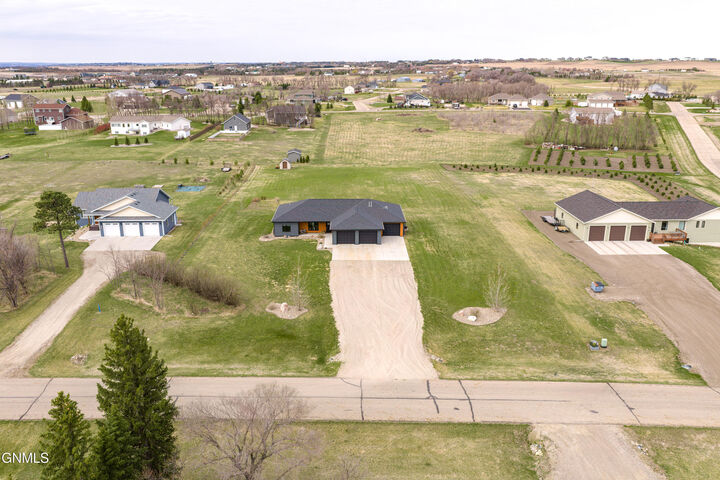 Property Photo:  7530 Scenic Hills Road  ND 58503 