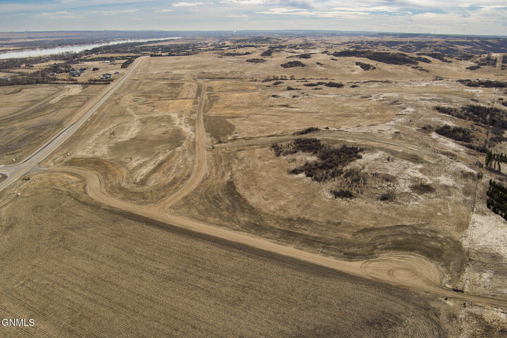 Property Photo:  3550 Rhone Drive  ND 58554 