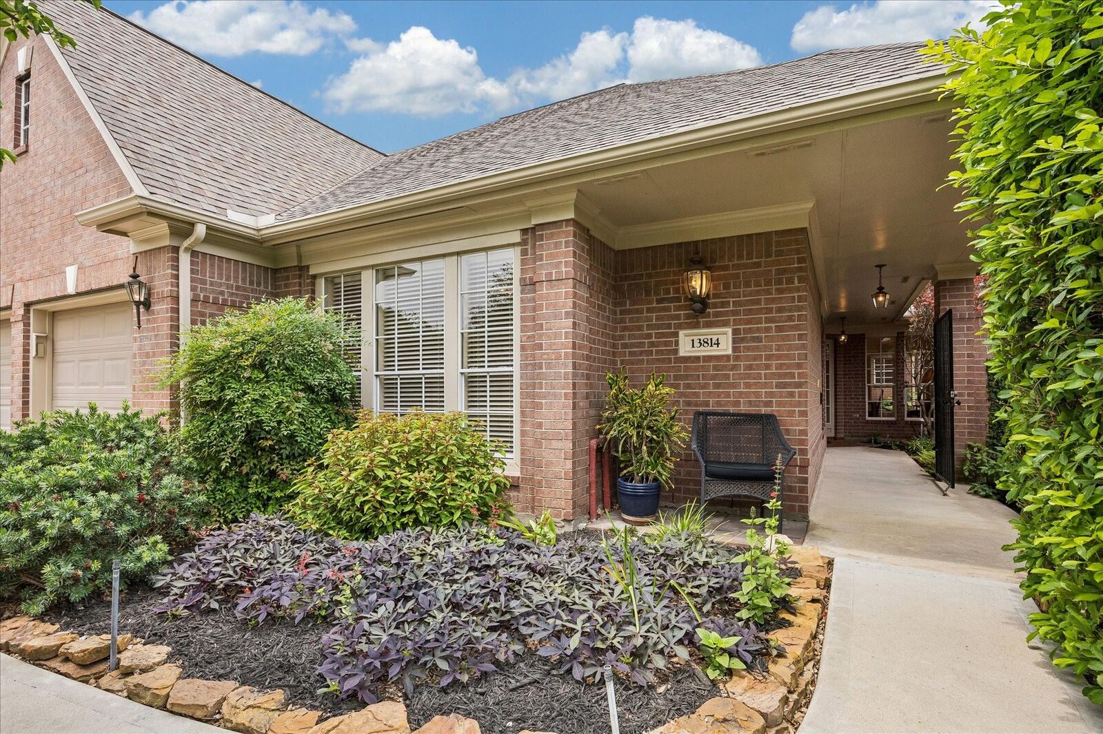 Property Photo:  13814 Aspen Cove Drive  TX 77077 