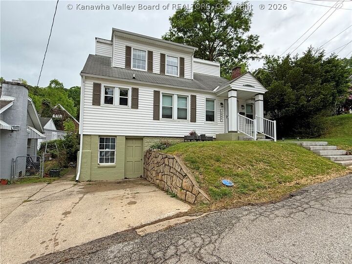 Property Photo:  1005 Tinder Avenue  WV 25302 