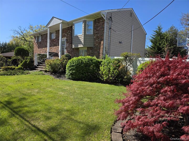 Property Photo:  415 Yale Avenue  NY 11598 