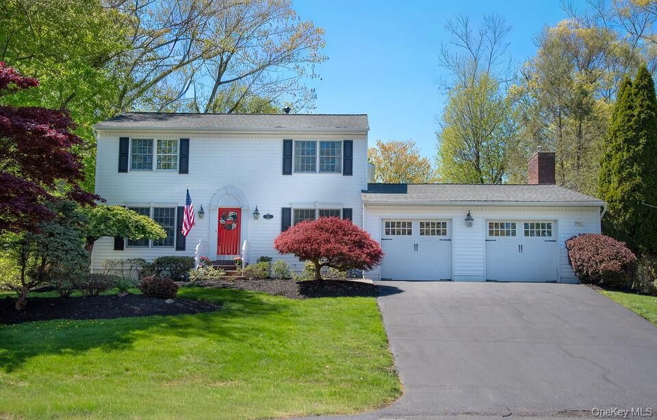 Property Photo:  69 Oriole Street  NY 10965 