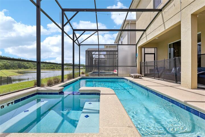 Property Photo:  2801 Bookmark Drive  FL 34746 