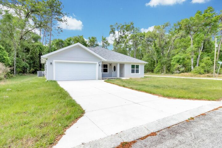 Property Photo:  413 Poppy Lane  FL 34452 
