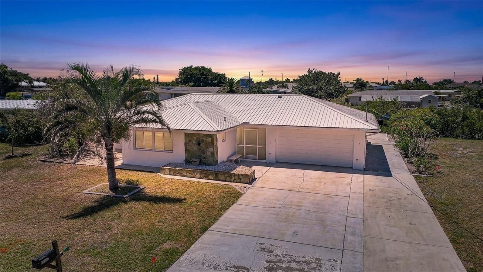 Property Photo:  21452 Higgs Drive  FL 33952 
