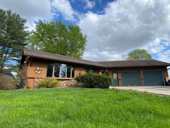 Property Photo:  N4650 Crestwood Ln  WI 54650 