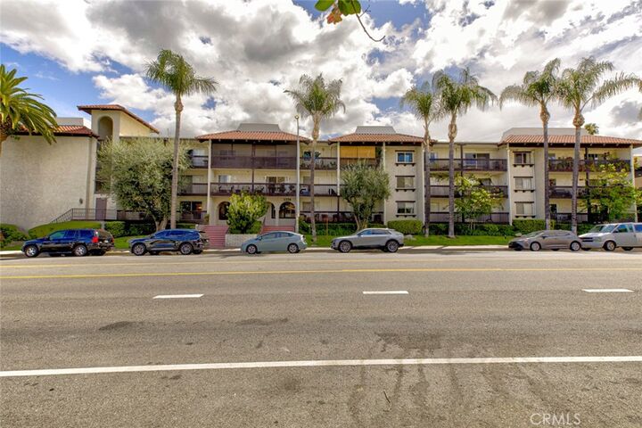 Property Photo:  5334 Lindley Avenue 337  CA 91316 
