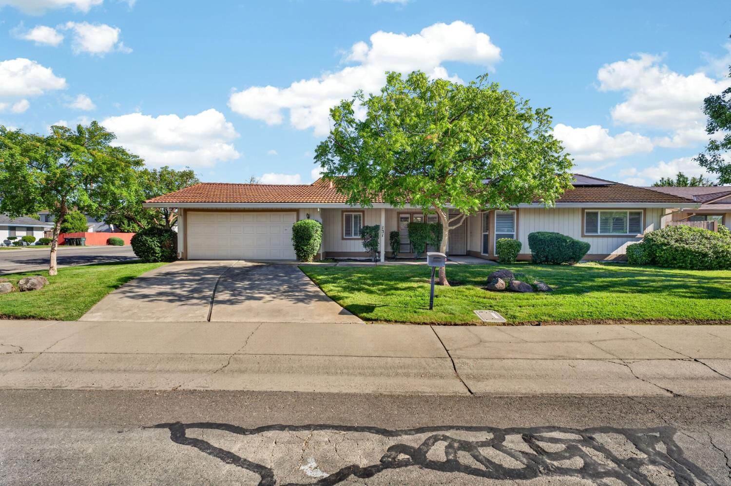 Property Photo:  131 Parkshore Circle  CA 95831 
