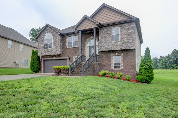 Property Photo:  2937 McManus Cir  TN 37042 