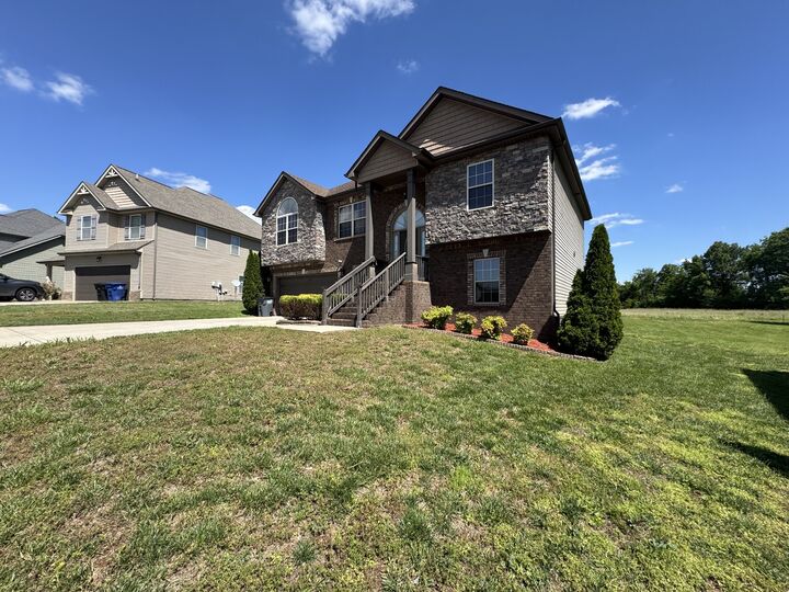Property Photo:  2937 McManus Cir  TN 37042 