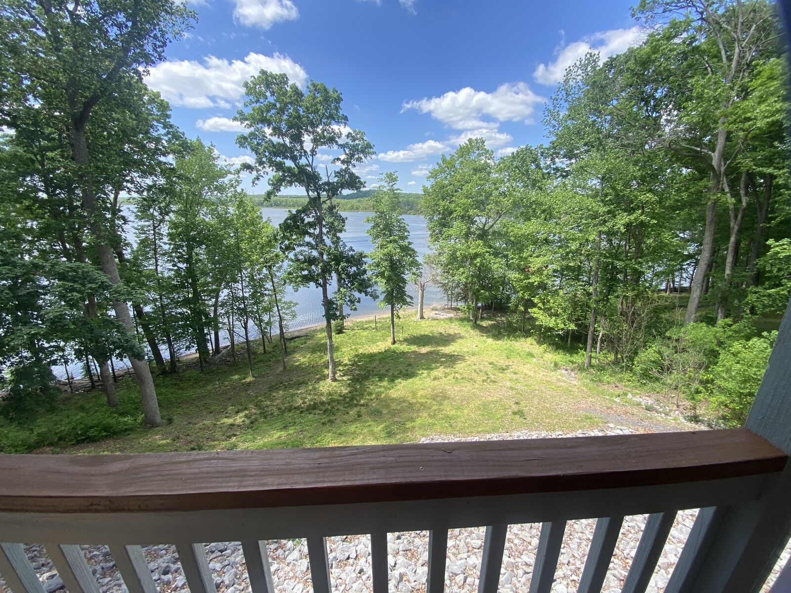 Property Photo:  438 Harbor Dr  TN 37028 