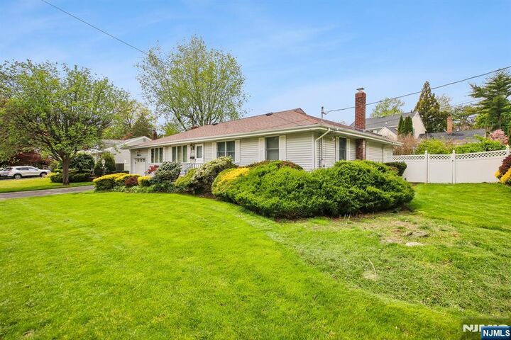 Property Photo:  82 Seminary Street  NJ 07621 