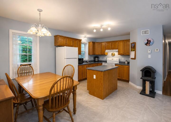 Property Photo:  14 Lawrence Street  NS B0T 1K0 
