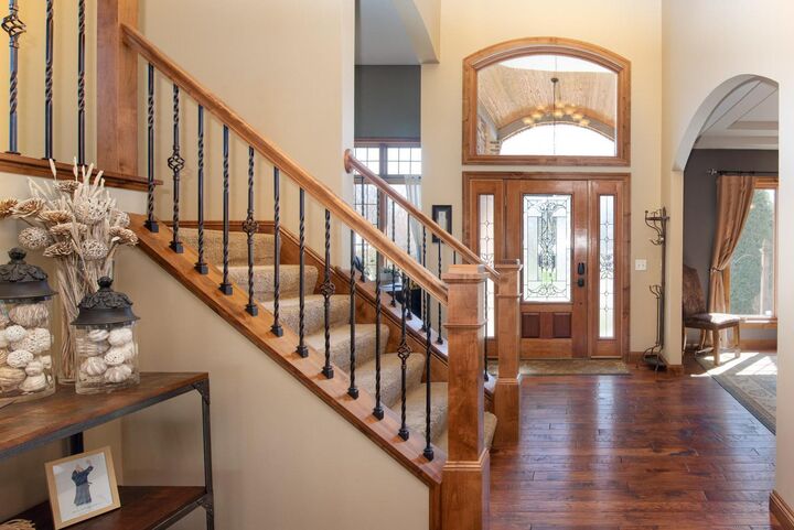 Property Photo: 204 Woodhill Court MN 56001