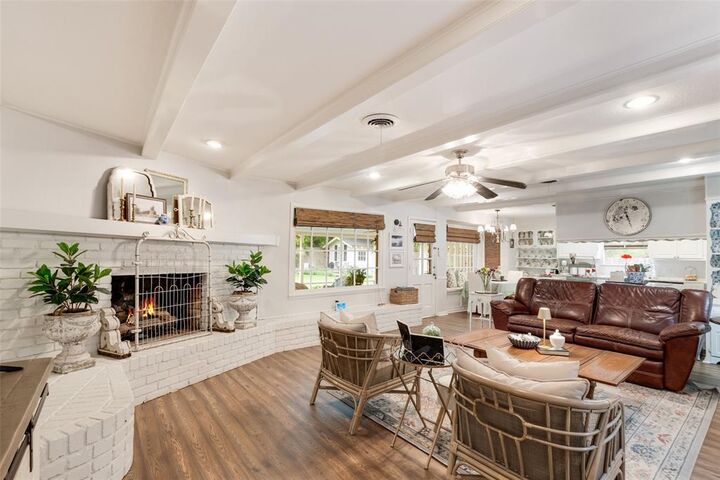 Property Photo:  6041 Wimbleton Way  TX 76133 