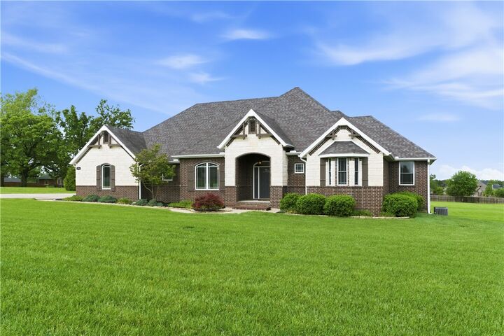 Property Photo:  571 S Rainbow Road  AR 72718 