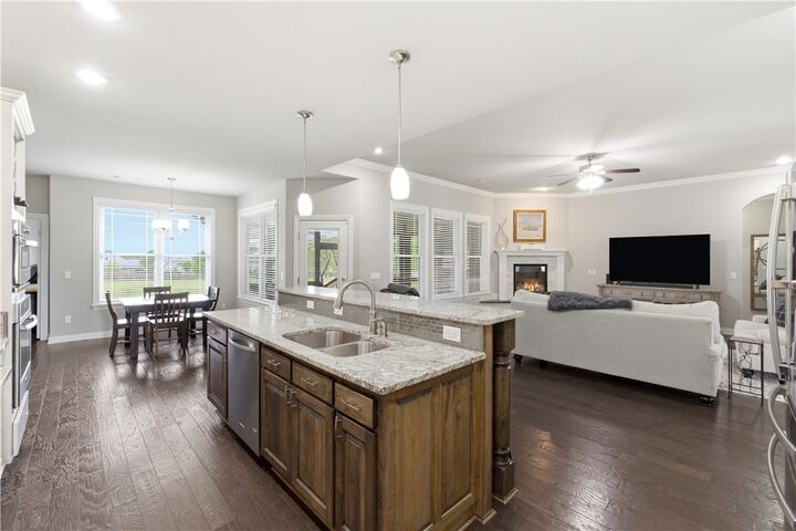 Property Photo:  571 S Rainbow Road  AR 72718 