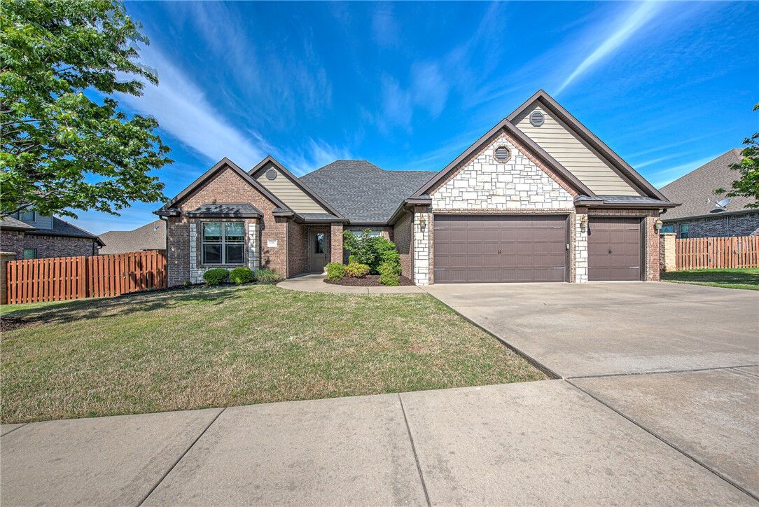 Property Photo:  6302 46th Boulevard  AR 72758 