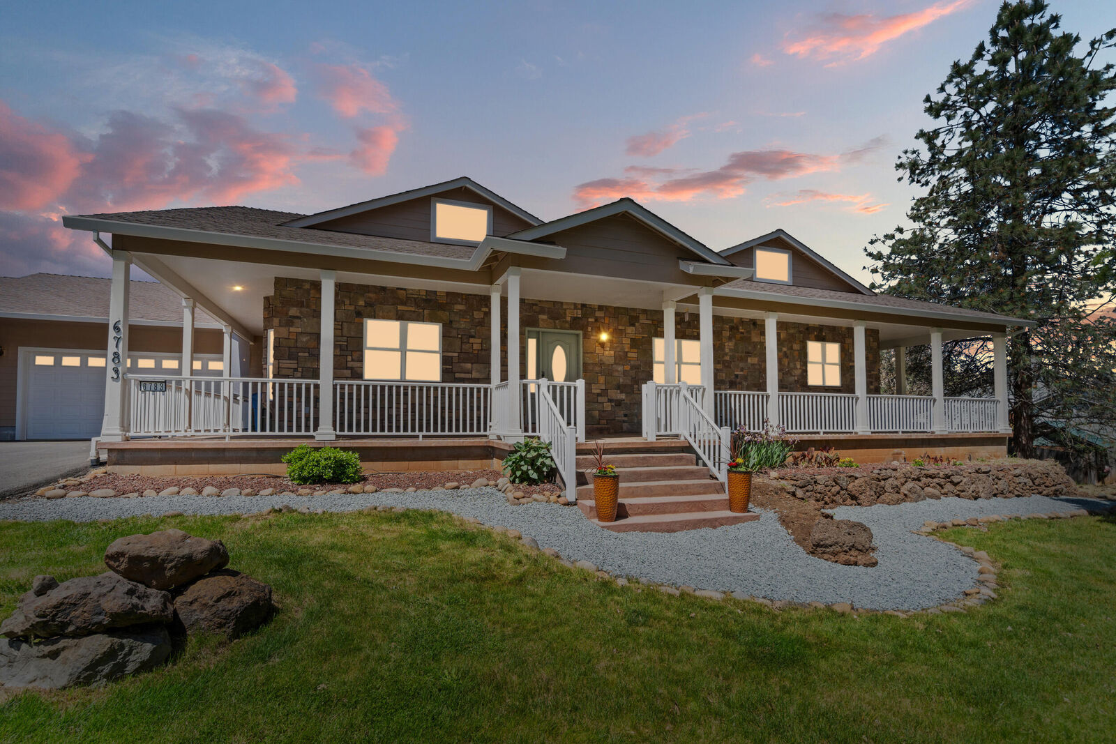 Property Photo:  6783 Rogue River Drive  OR 97539 