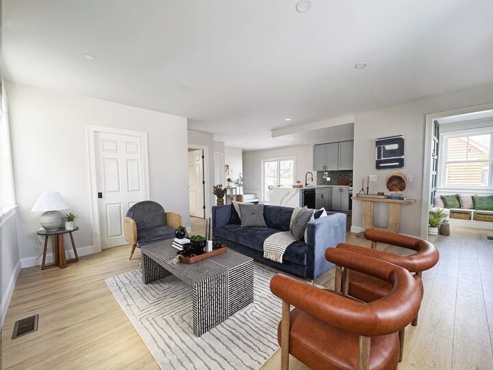 Property Photo:  11 Willis Ct  MA 01905 