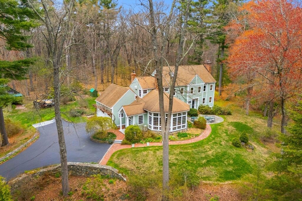 Property Photo:  37 Oak Ridge Rd  MA 01921 